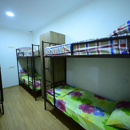 Hostel 17 Only For Men Tbilisi Esterno foto